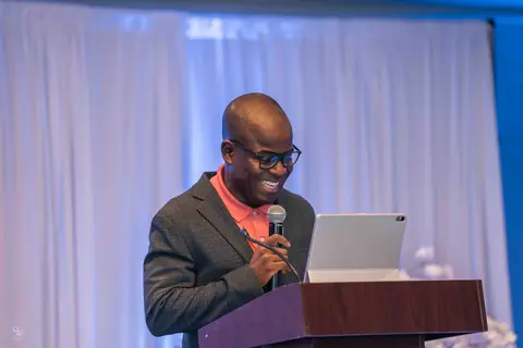 Preaching, a light moment